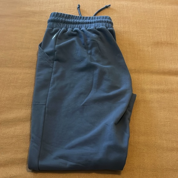 Free People Movement joggers/ leggings - Picture 8 of 8